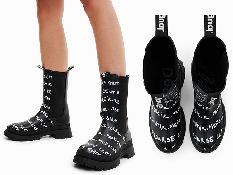 Ghete inalte Desigual Chelsea cu mesaje pictate